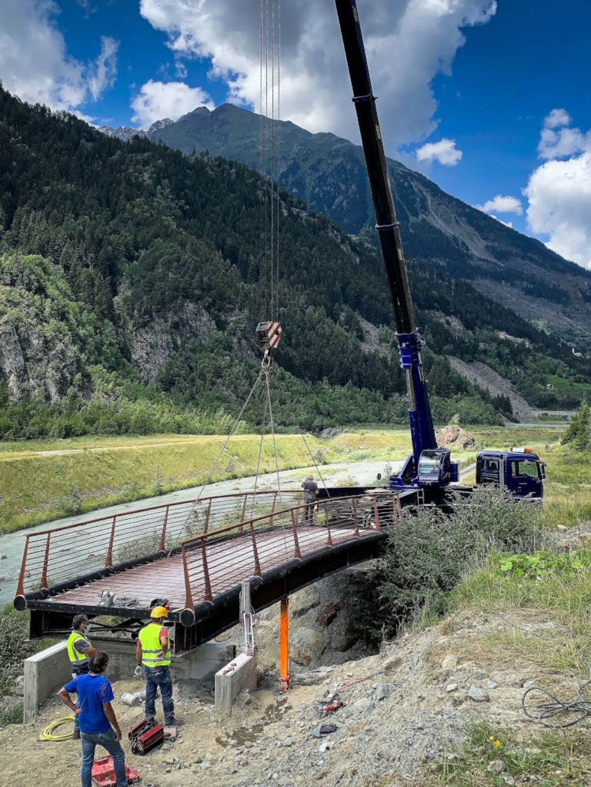 Bormio · Posa della passerella