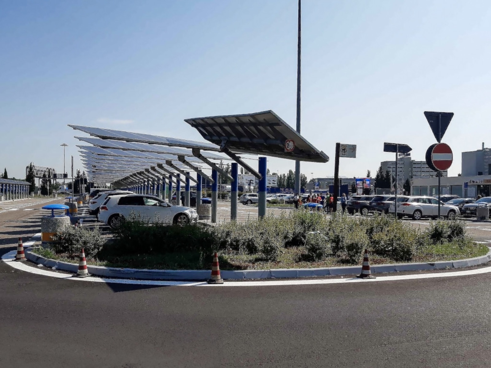Pensiline metalliche per impianti fotovoltaici